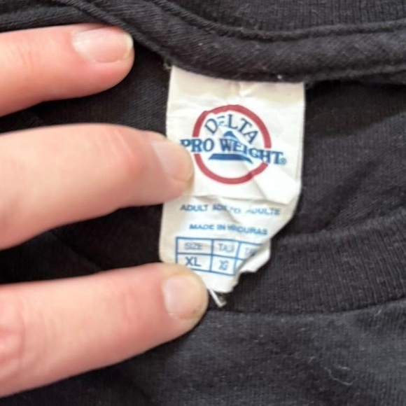 Delta Black and Red Short Sleeve Tee with USA Flag Graphic - Picture 3 of 4